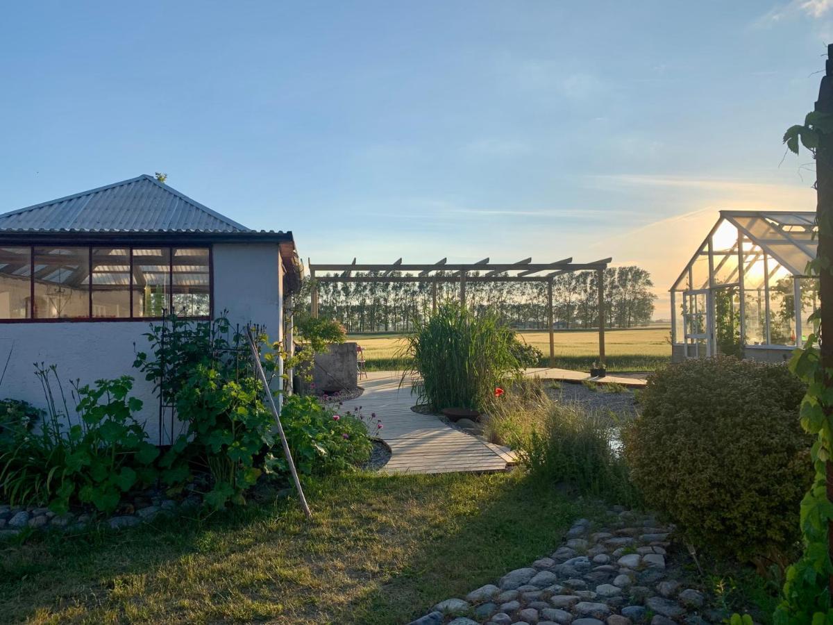 Strandbadsgarden B&B Löderup Dış mekan fotoğraf